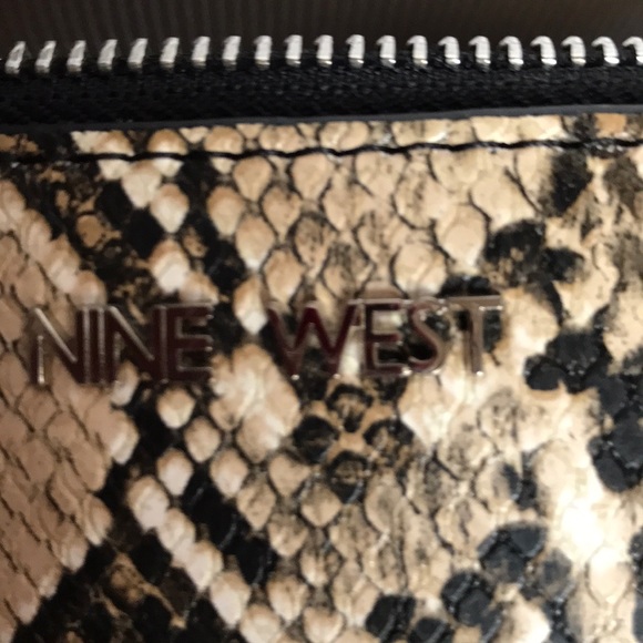 Nine West snakeskin cross body - Picture 5 of 7